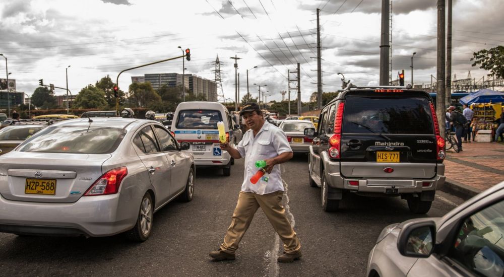 ‘Nos silenciaron’: La lucha en Colombia para gravar las bebidas azucaradas